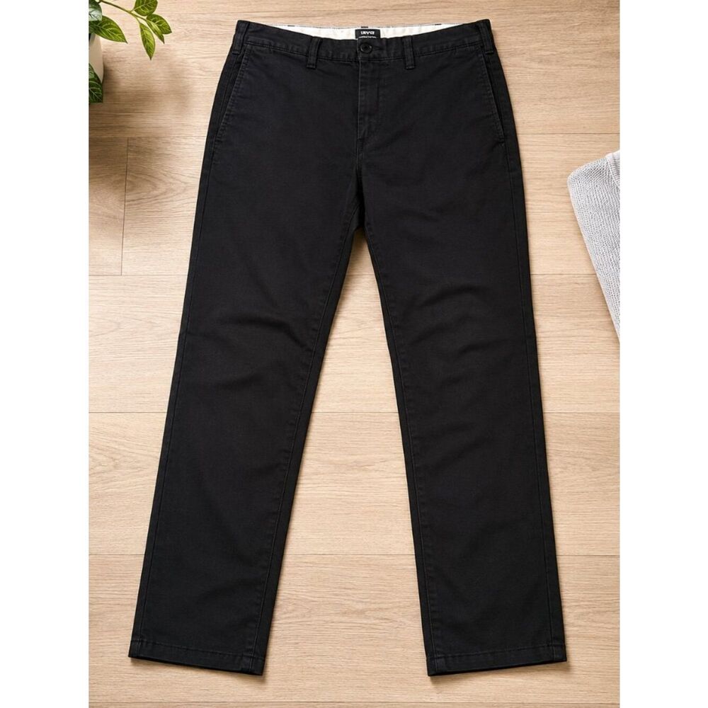 Levi’s Black Chino Pants Mens 31x32 Slim Straight Stretch Casual Office